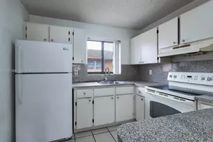 6305 W 22nd Ct, Hialeah, FL 33016 - Photo 7