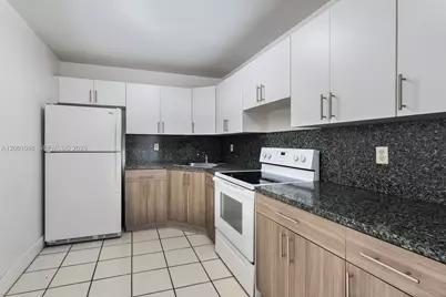 6305 W 22nd Ct, Hialeah, FL 33016 - Photo 29