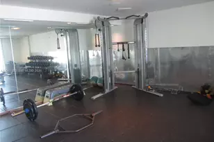 325 S Biscayne Blvd, Miami, FL 33131 - Photo 29