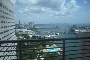 325 S Biscayne Blvd, Miami, FL 33131 - Photo 15