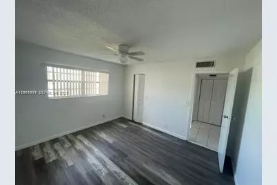 30 SE 4th Ave #214, Hallandale Beach, FL 33009 - Photo 5