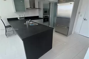 18201 Collins Ave, Sunny Isles Beach, FL 33160 - Photo 3
