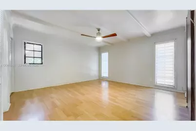 38 NW 105th St, Miami Shores, FL 33150 - Photo 13