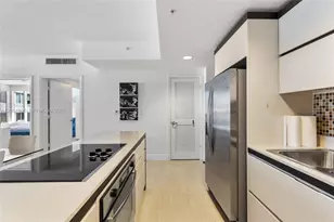 2155 Washington, Miami Beach, FL 33139 - Photo 5