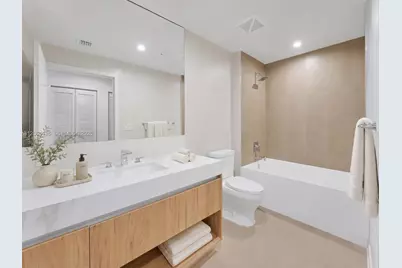 11 NE 6th St #809, Miami, FL 33132 - Photo 19