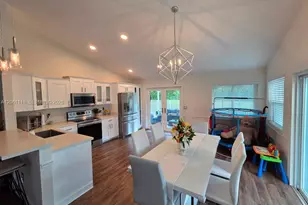 8311 SW 12th St, Pembroke Pines, FL 33025 - Photo 9