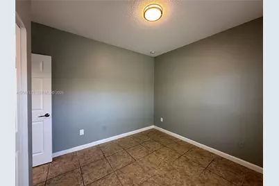 1035 NE 10th Ave #3, Fort Lauderdale, FL 33304 - Photo 21