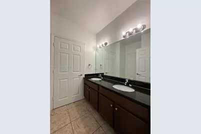 1035 NE 10th Ave #3, Fort Lauderdale, FL 33304 - Photo 13
