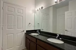 1035 NE 10th Ave, Fort Lauderdale, FL 33304 - Photo 13