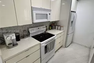 6955 NW 186th St, Hialeah, FL 33015 - Photo 5