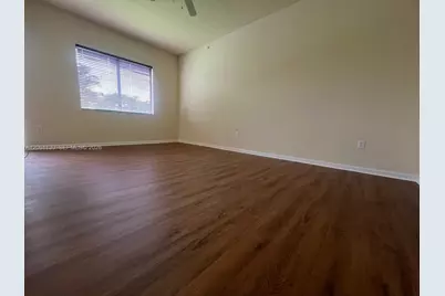 3500 Oaks Clubhouse Dr #207, Pompano Beach, FL 33069 - Photo 27