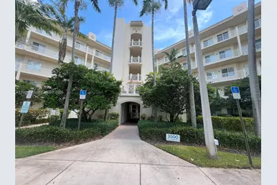 3500 Oaks Clubhouse Dr #207, Pompano Beach, FL 33069 - Photo 3
