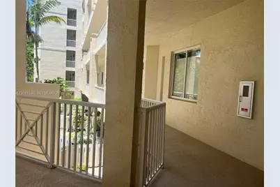 3500 Oaks Clubhouse Dr #207, Pompano Beach, FL 33069 - Photo 7