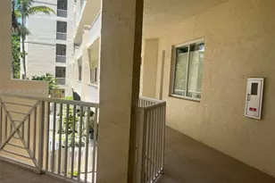 3500 Oaks Clubhouse Dr, Pompano Beach, FL 33069 - Photo 7