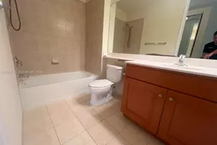 3500 Oaks Clubhouse Dr, Pompano Beach, FL 33069 - Photo 21