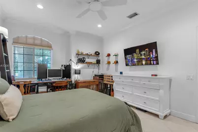 9735 SW 64th St, Miami, FL 33173 - Photo 19