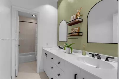 9735 SW 64th St, Miami, FL 33173 - Photo 25