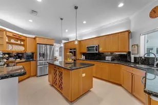 9735 SW 64th St, Miami, FL 33173 - Photo 9