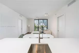 201 SW 17th Rd, Miami, FL 33129 - Photo 11