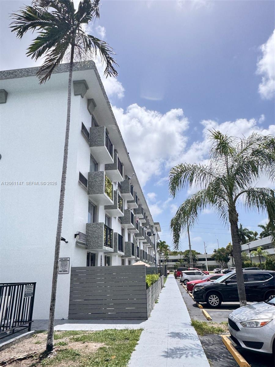 16450 NW 2nd Ave #207 main architectural view