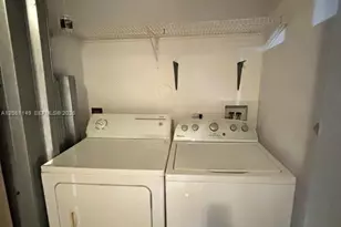 460 S Park Rd, Hollywood, FL 33021 - Photo 9