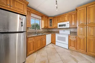 16257 Saddle Club Rd, Weston, FL 33326 - Photo 7