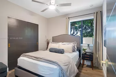 904 NW 6th Ter, Hallandale Beach, FL 33009 - Photo 23