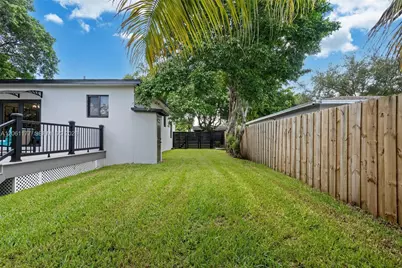 904 NW 6th Ter, Hallandale Beach, FL 33009 - Photo 45