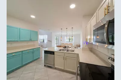 233 NE 23rd Ter, Homestead, FL 33033 - Photo 11