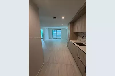 77 SE 5th St #2106, Miami, FL 33131 - Photo 11