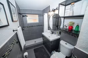 1725 SW 30th St, Fort Lauderdale, FL 33315 - Photo 27