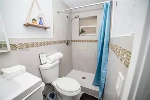 1725 SW 30th St, Fort Lauderdale, FL 33315 - Photo 21