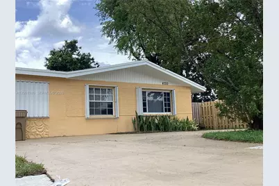 4320 SW 56th Ave, Davie, FL 33314 - Photo 3