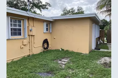 4320 SW 56th Ave, Davie, FL 33314 - Photo 9