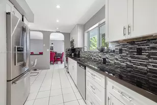 21221 NE 3rd Ct, Miami, FL 33179 - Photo 15