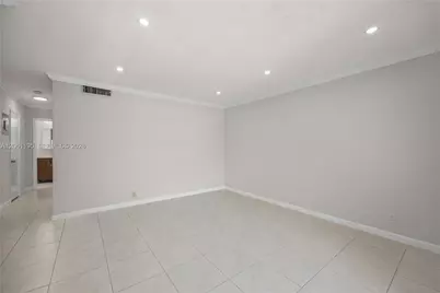 5450 Hollywood Blvd #202, Hollywood, FL 33021 - Photo 7