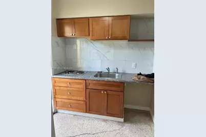 940 SW 4St #4, Miami, FL 33130 - Photo 3