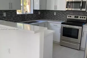 2430 SE 14th Ave, Homestead, FL 33035 - Photo 11