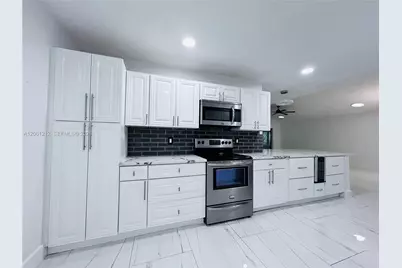 2560 Calamondin Cir, Coconut Creek, FL 33063 - Photo 21