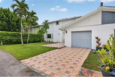 8210 SW 96th Ct, Miami, FL 33173 - Photo 53