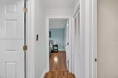 8210 SW 96th Ct, Miami, FL 33173 - Photo 27