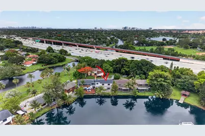8210 SW 96th Ct, Miami, FL 33173 - Photo 67