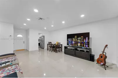 8612 SW 148th Pl, Miami, FL 33193 - Photo 7