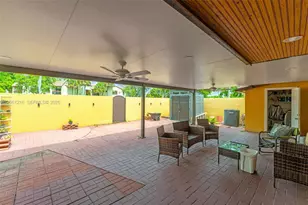 8612 SW 148th Pl, Miami, FL 33193 - Photo 19