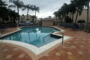 8660 NW 6th Ln, Miami, FL 33126 - Photo 9