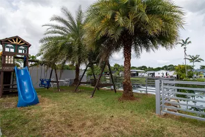 20053 SW 103rd Ave, Cutler Bay, FL 33189 - Photo 45