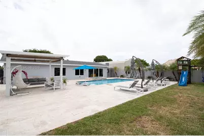 20053 SW 103rd Ave, Cutler Bay, FL 33189 - Photo 17