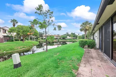 3342 Carambola Cir S, Coconut Creek, FL 33066 - Photo 29
