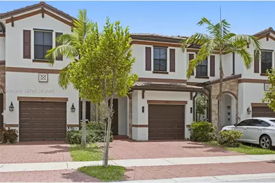 3430 W 106th Ter #106, Hialeah, FL 33018 - Photo 3