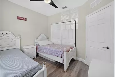 3227 NW 32nd Ter, Oakland Park, FL 33309 - Photo 23